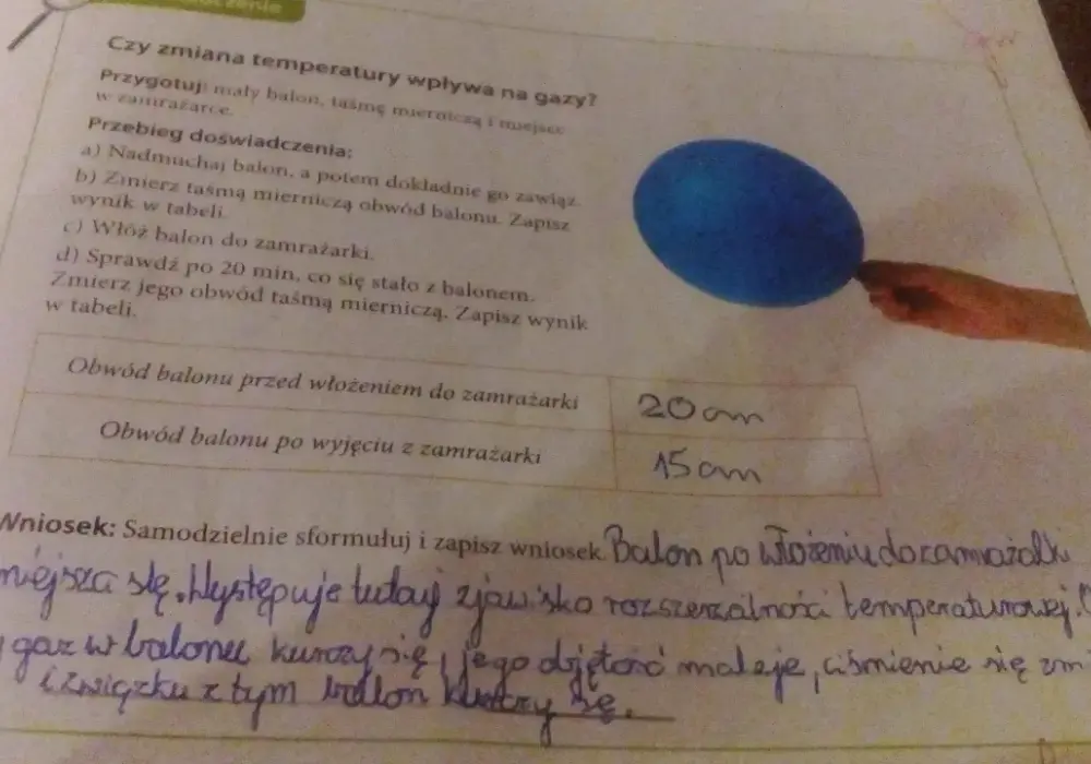 Balon kurczy się na zimnie? Prosty eksperyment dla dzieci