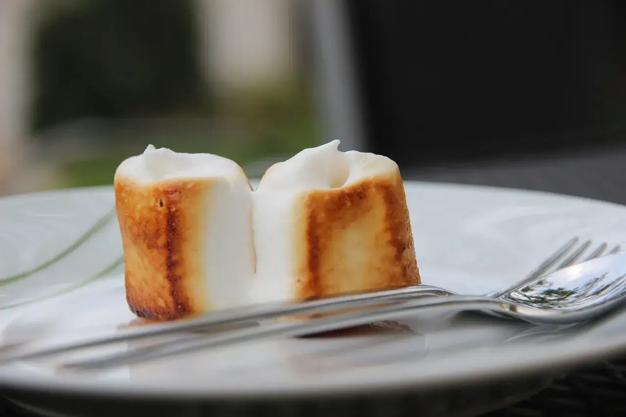 Zdjęcie Eksperymenty z piankami marshmallow: Proste, bezpieczne i zabawne!