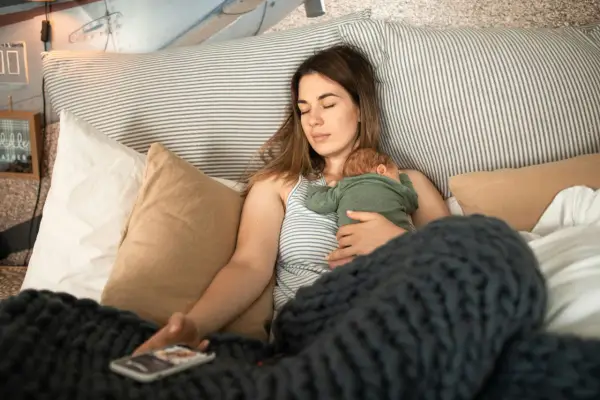 Kiedy skoki rozwojowe u dziecka? Kalendarz i objawy